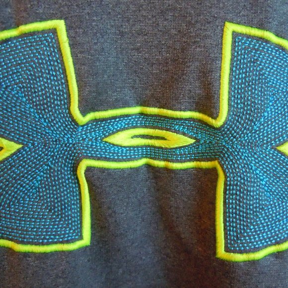 UNDER ARMOUR Hooded Pullover - Picture 6 of 10